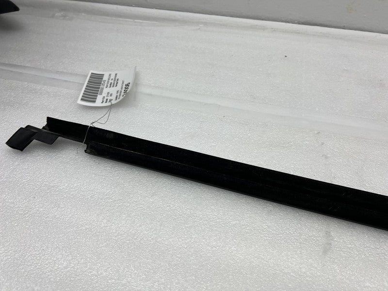 ⭕ 2022-2024 Lucid Air Grand Touring Rear Right Door Window Belt Moldin