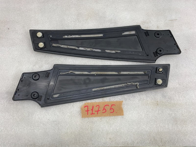14942 ⭕ 2012-2015 Tesla Model S Left & Right Side B-Pillar Molding Applique Glass Trim