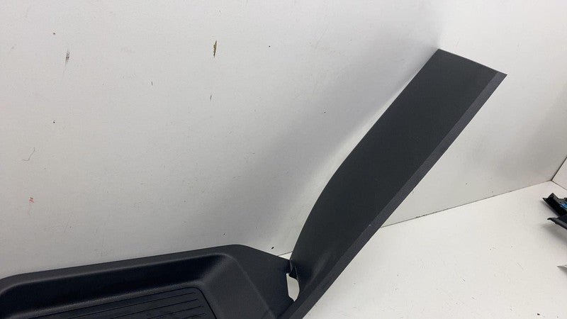 ⭕ 2022-2025 Rivian R1S Rear Left Sill Scuff Plate w/ C-Pillar Trim LH 