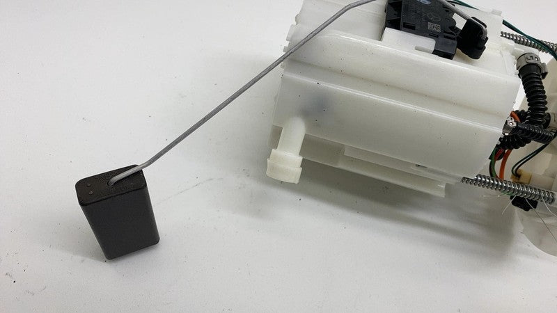 2016 2017 2018 2019 Mercedes-Benz GLE350 Fuel Gas Tank Pump Sending Sensor OEM