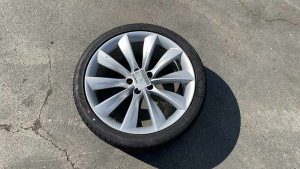 Wheel TESLA S 18