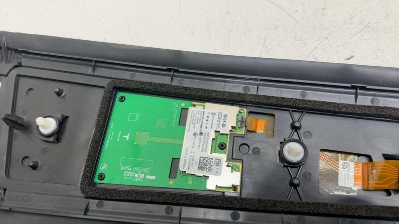 1785300-00-B ⭕ 20-24 Model Y MY Right Exterior B-Pillar Applique Glass Trim RH 1785300-00-B