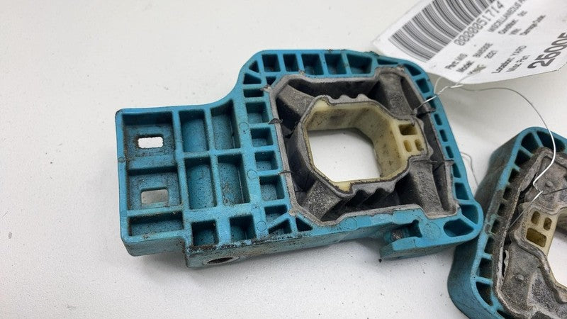 16477130 2017-2023 BMW 530e G30 PAIR Front Left & Right Radiator Mount Support Bracket