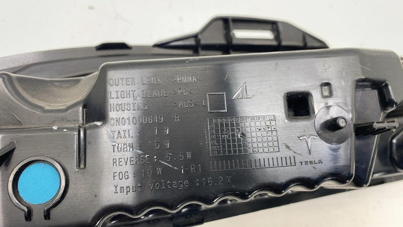 ⭕24 25 Model 3 Rear Right Lower Bumper Taillight Lamp LED Reflector 17