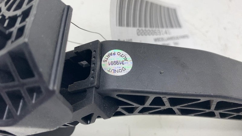 32264188 ⭕2021-2023 Polestar 2 Front Driver Gas Pedal Accelerator Throttle Pedal 32264188