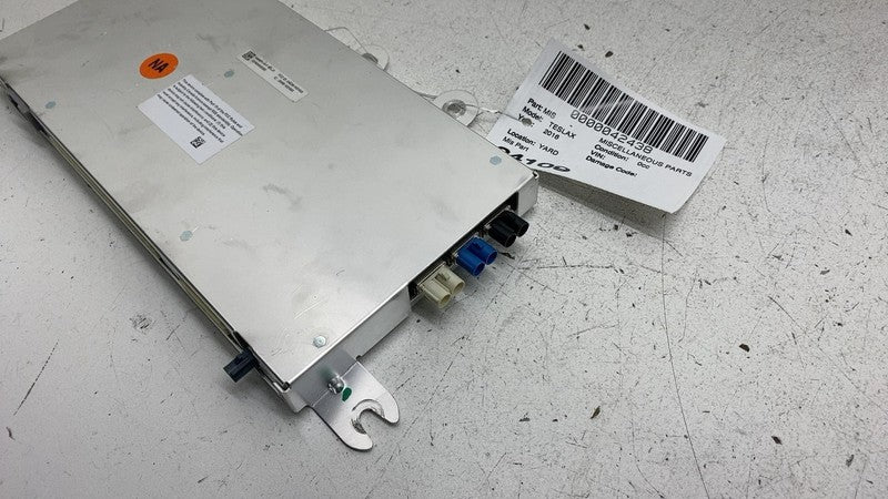 ⭕ 2016-2020 Tesla Model X MX Central Body Control Module Computer 1045