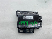 ⭕ 2020-2023 Tesla Model Y Center Console USB/AUX Hub Control Module 1522264-00-B