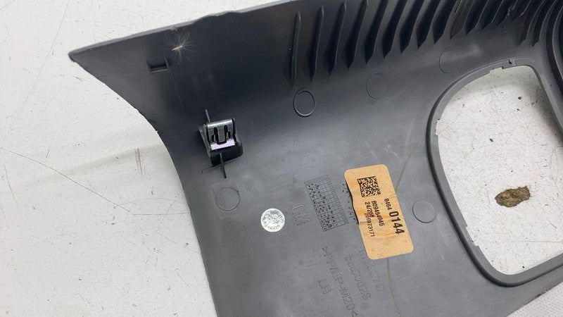 ⭕ 19-25 Chevrolet Silverado 1500 Rear Left C-Pillar Upper Trim Panel 8