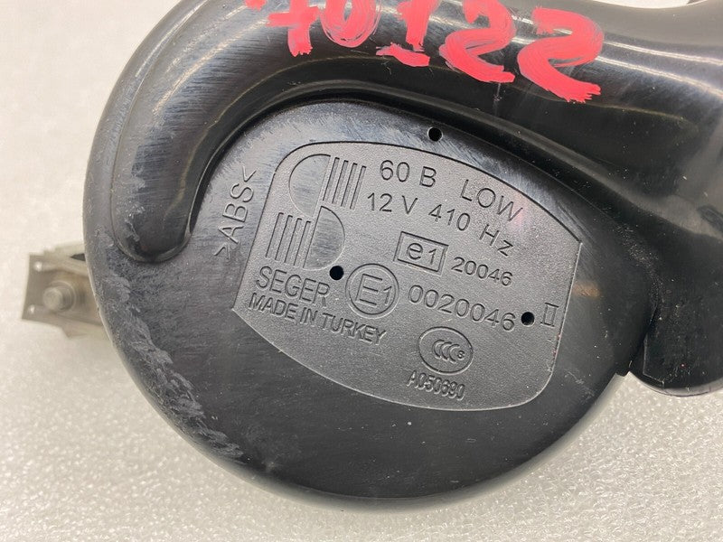 E1 0020046 ⭕2012-2020 Tesla Model S MS Seger Low Pitch Tone Horn 12V 410 Hertz with Bracket