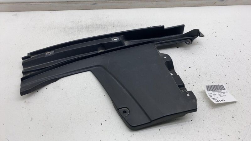 ⭕ 2017-2023 Maserati Levante Front Windshield Protector Wiper Cowl Trim Right RH