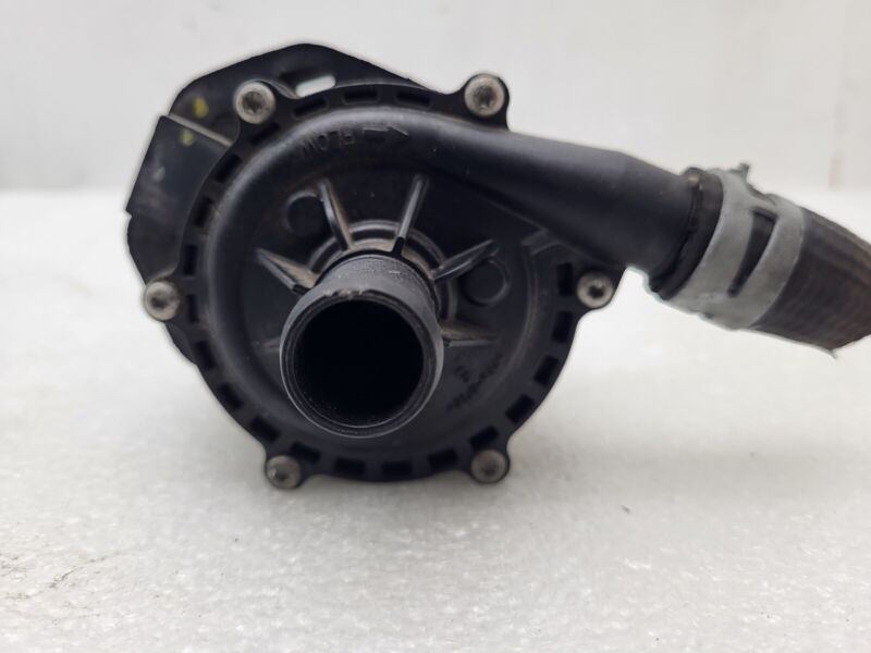 2016-2020 Tesla Model X MX Cooling System Auxiliary Coolant Water Pump Assembly