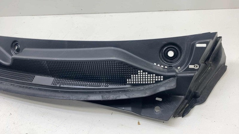 68228471AF ⭕2017-2025 Chrysler Pacifica Windshield Wiper Cowl Grille Panel Cover 68228471AF