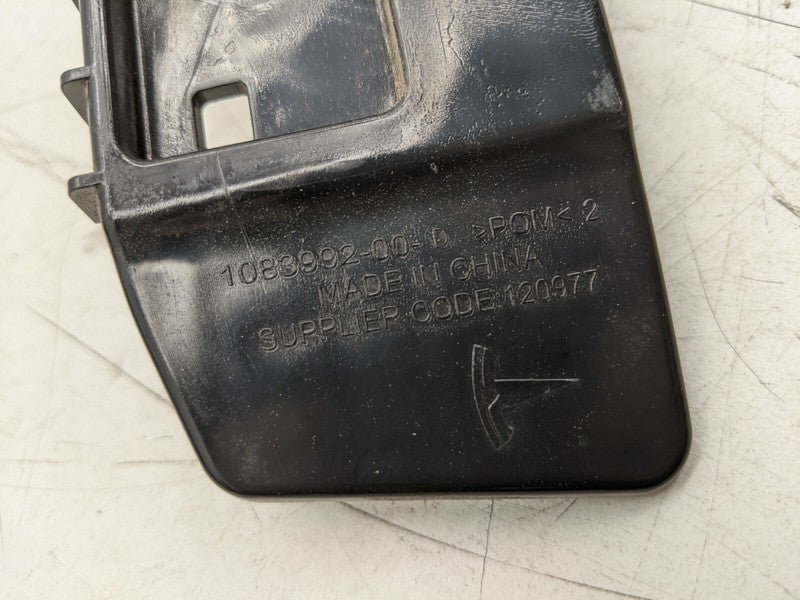 1083992 00 D ⭕ 17-23 Model 3 Rear Left Bumper Taillamp Taillight Mount Bracket 1083992-00-D