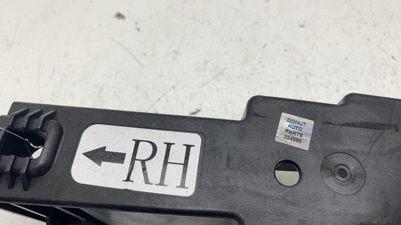 ⭕ 20-24 Tesla Model Y MY Rear Right Trunk Boot Rub Bracket Holder 1552