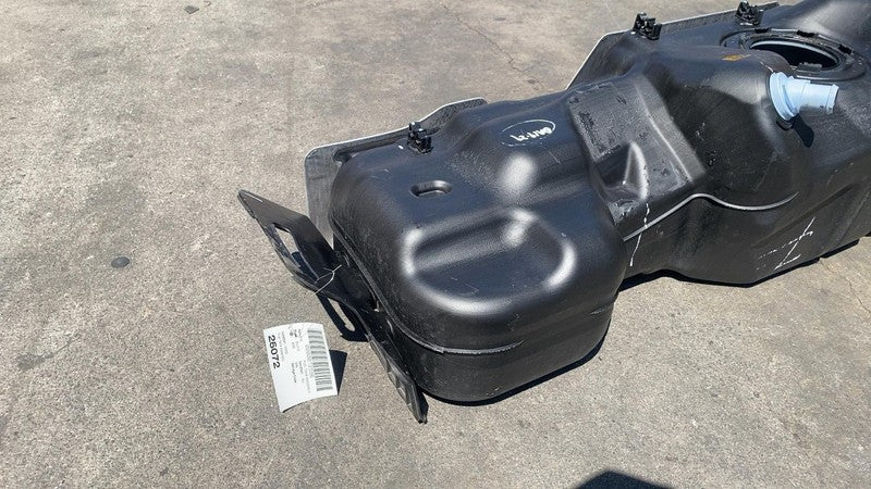 ⭕ 2025 Chevrolet Silverado 1500 Pickup 2.7L Crew Cab Fuel Tank OEM Ass