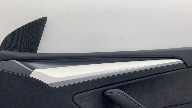 1997295-00-C ⭕ 20-24 Tesla Model Y Front Right Door Panel Trim Card Cover White 1997295-00-C