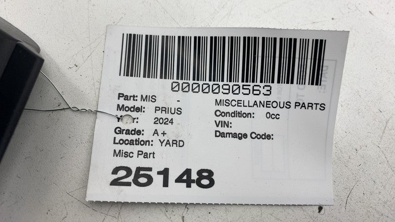 ⭕ 23-25 Toyota Prius Rear Right Quarter Panel Applique Molding Cover 6