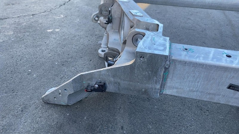 PT00147878 G ⭕ 2025 Rivian R1S Rear Subframe Crossmember Undercarriage Cradle PT00147878-G