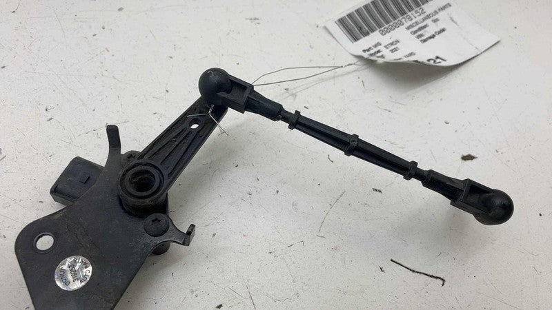 4KE.941.310.D ⭕ 2019-2023 Audi e-Tron Rear Right Headlight Ride Height Level Sensor 4KE941310D