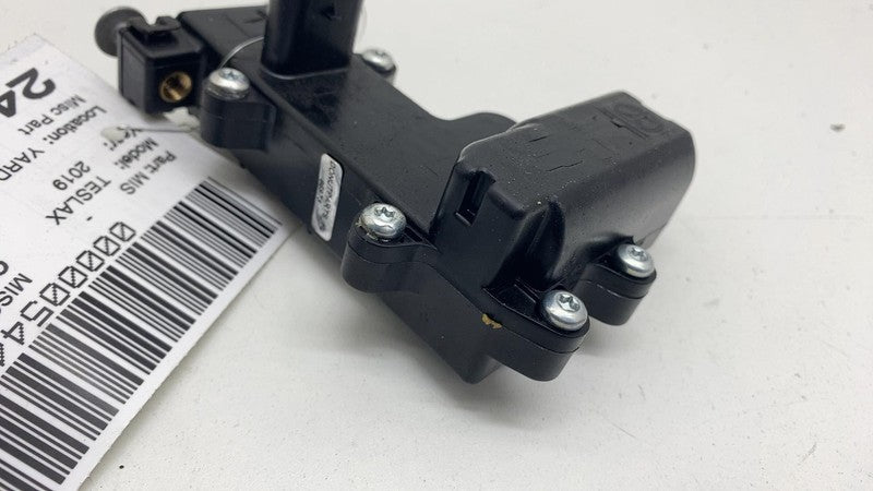 104535300B 2016-2024 Tesla Model X MX Front Left Door Pop Actuator Control Unit Module LH