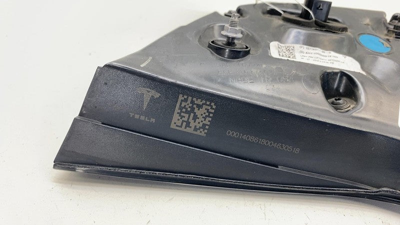 ⭕ 2017-2023 Model 3 Rear Left Inner Taillight LED Tail Lamp 3-Pin 1077