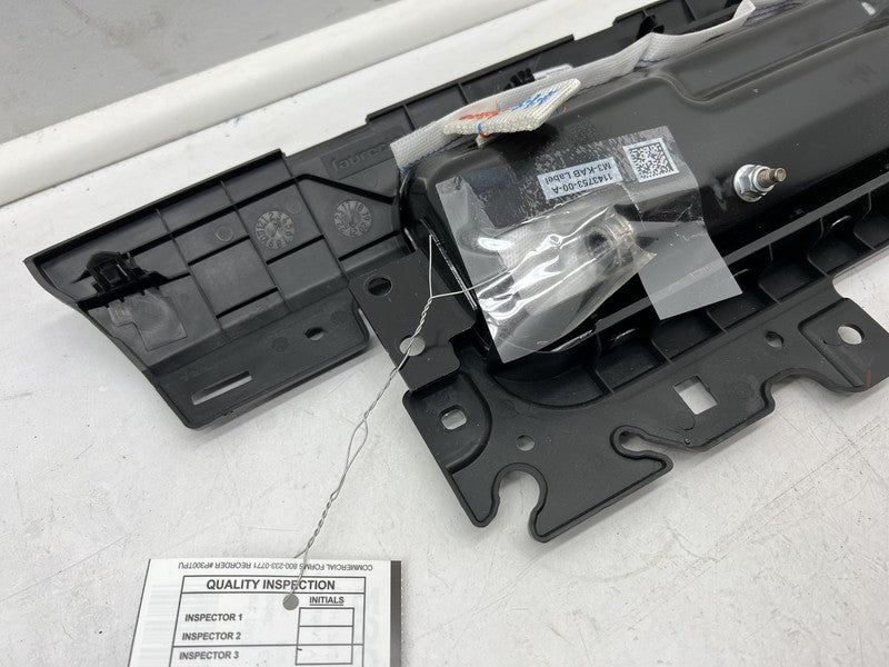 1077826-00-D ❇️17-23 Tesla Model Y 3 Right Knee Airbag Passenger Safety Module RH OEM 1077826