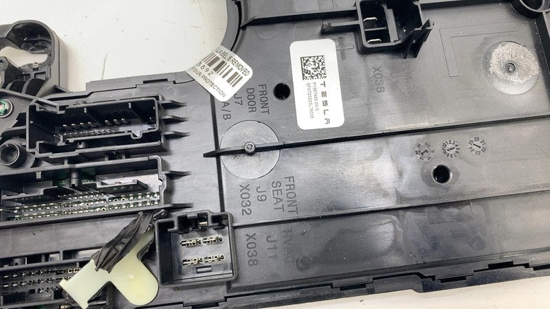 ⭕ 17-23 Tesla Model 3 Left Low Voltage Controller Electronic Module 15