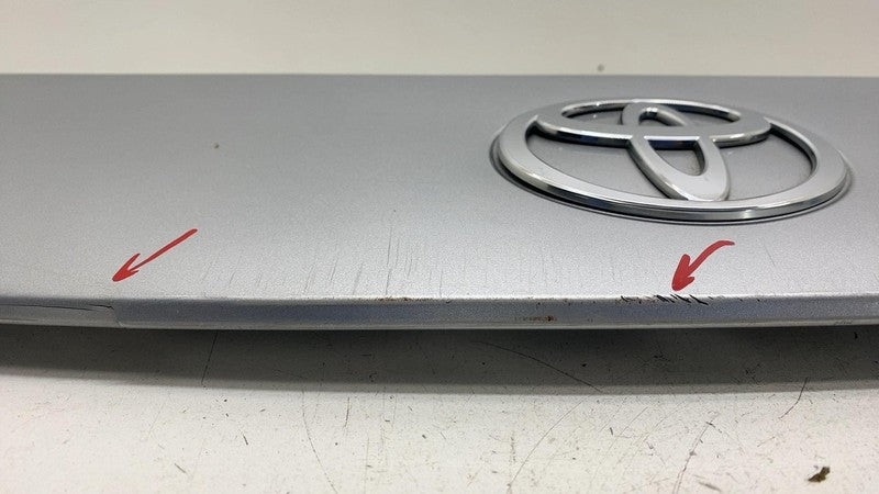 ⭕ 23-25 Toyota Prius Front Bumper Upper Center Grille Molding Cover Tr