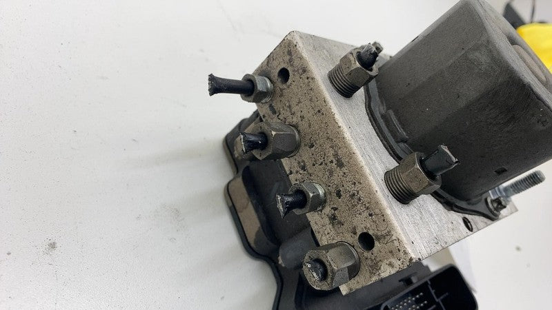 600636300C 2012-2015 Tesla Model S Hydraulic Control ABS Anti-Lock Brake System Pump Module