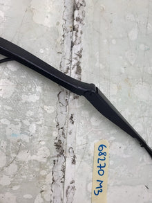 ⭕ 2017-2022 Tesla Model 3 Front Right Windshield Wiper Arm & Blade 1076729-00-C