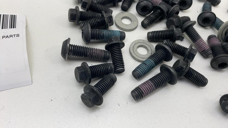 2016-2020 Tesla Model X SET of Bolt Screw