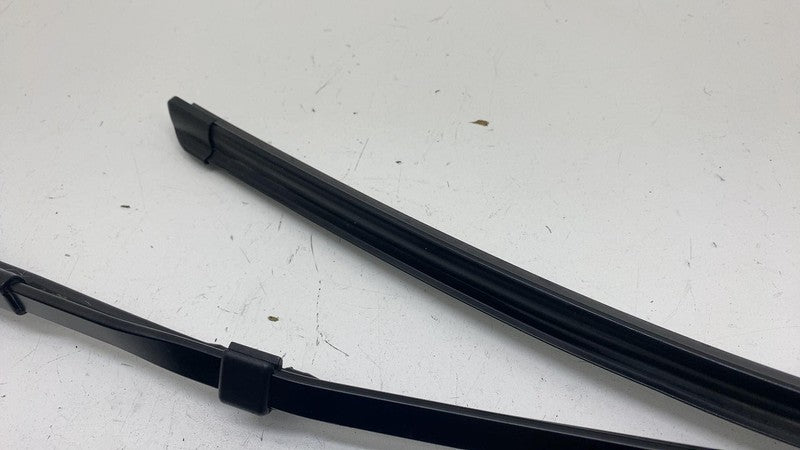 ⭕ 24-25 Model 3 Front Driver Side Windshield Wiper Arm & Blade Left 18