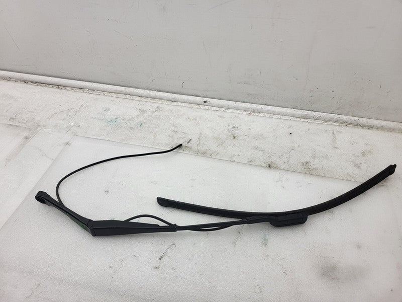 107672800C ⭕ 2017-2022 Tesla Model 3 Front Windshield Wiper Arm & Blade Left 1076728-00-C