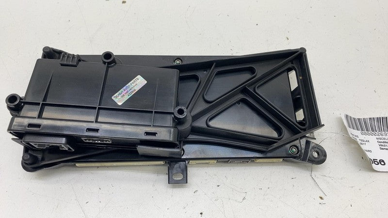 104390000E ⭕16-20 Model X Rear Body Chassis Control Module BCM TSTD w/ Bracket 1043900-00-E