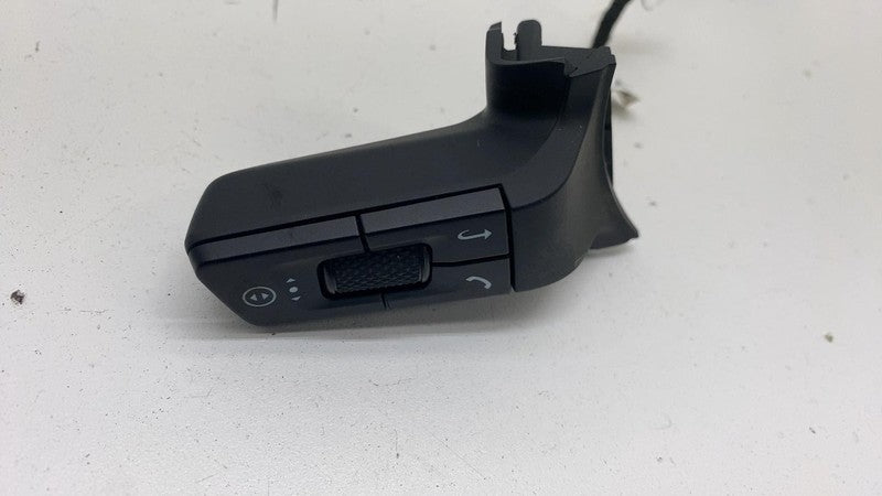 ⭕ 24 Porsche Cayenne Front Right Steering Wheel Button Control Switch 