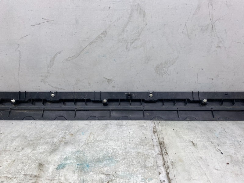 1497745 00 B ⭕ 20-24 Model Y Right Skirt Rocker Molding Panel Carrier Bracket RH 1497745-00-B