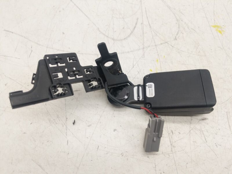 1085939 01 E ⭕ 2017-2022 Tesla Model 3 Rear Side 2nd Row Seat Belt Buckle Left 1085939-01-E