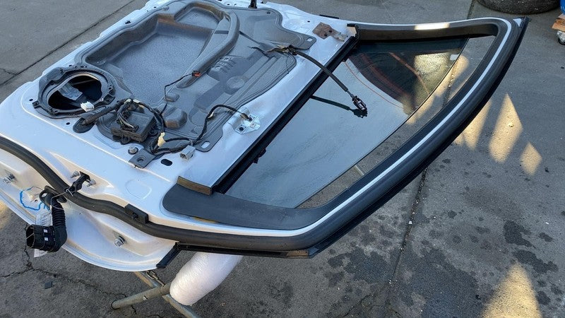 2013-2018 Ford C-Max Front Driver Side Door w/ Glass Assembly Left White YZ