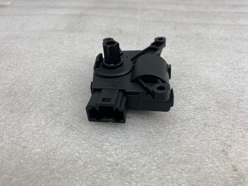 T90439B ⭕ 2017-2023 Tesla Model 3 M3 Air Conditioner A/C Heater Flap Motor Actuator Assy