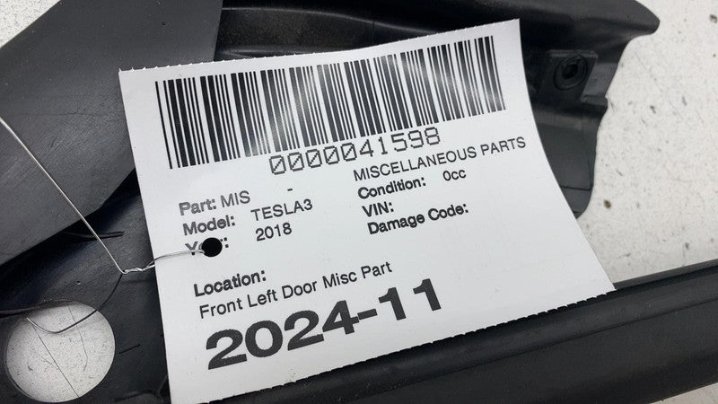 ⭕ 2017-2023 Tesla Model 3 Front Right Door A-Pillar Flag Glass Run Rub