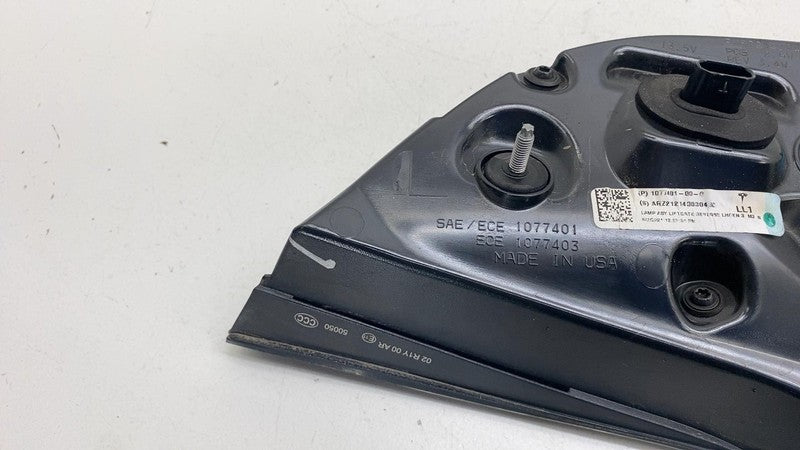 ⭕ 17-23 Tesla Model 3 Rear Left Inner Taillight LED Tail Lamp 3-Pin 10