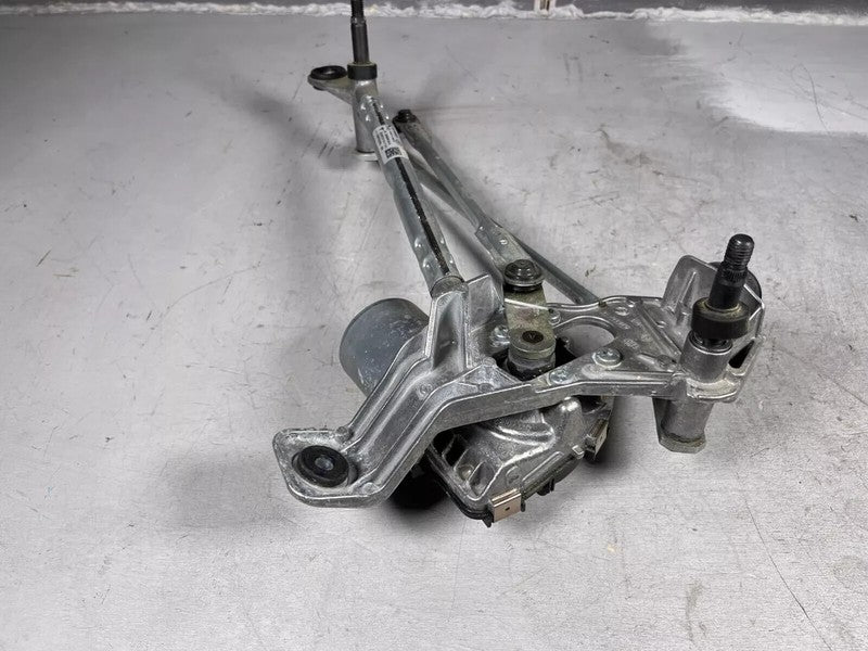 ⭕ 20-24 Tesla Model Y Front Windshield Wiper Linkage Module & Motor 16