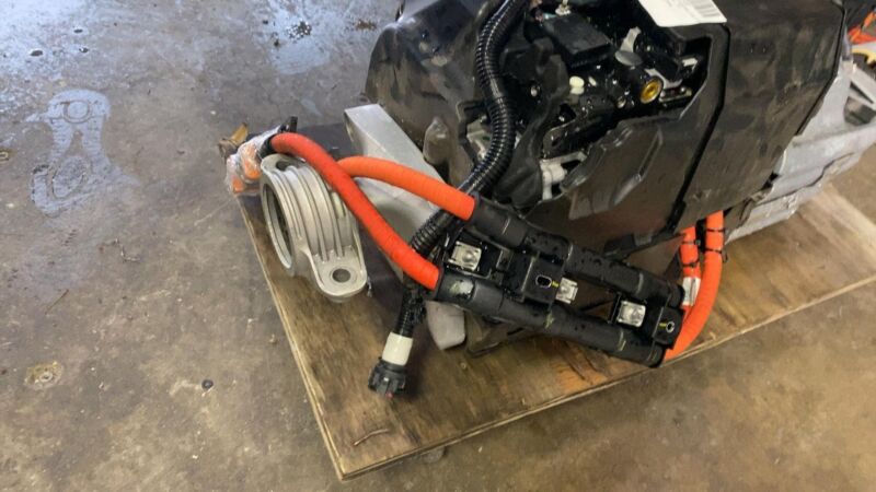 PT00734992-E ⭕ 22-24 Rivian R1T R1S Electric Engine Rear Drive Unit Dual Motor PT00734992-E