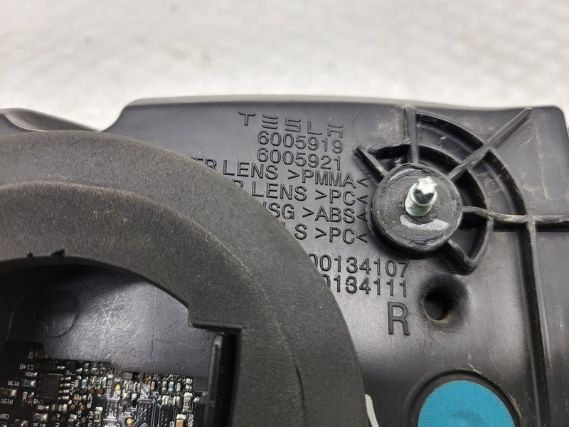 600591900E ⭕ 2012-2022 Tesla Model S Rear Taillight LED Outer Tail Lamp Right 6005919-00-E