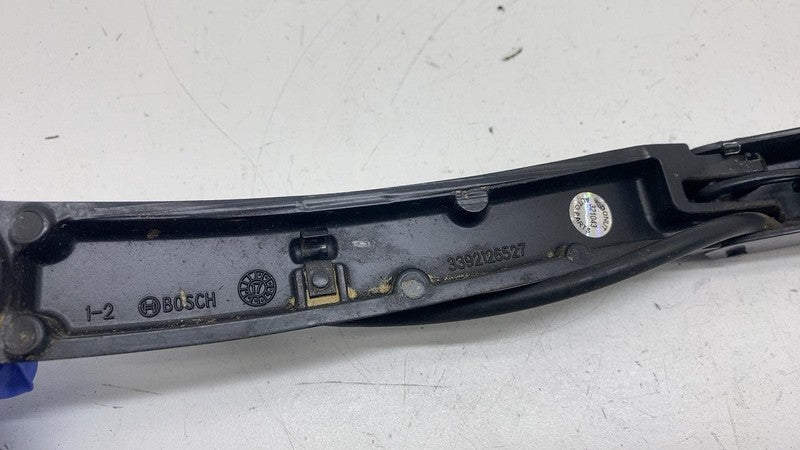1076729 00 B ⭕ 2017-2023 Model 3 Front Passenger Side Windshield Wiper Arm Right 1076729-00-B