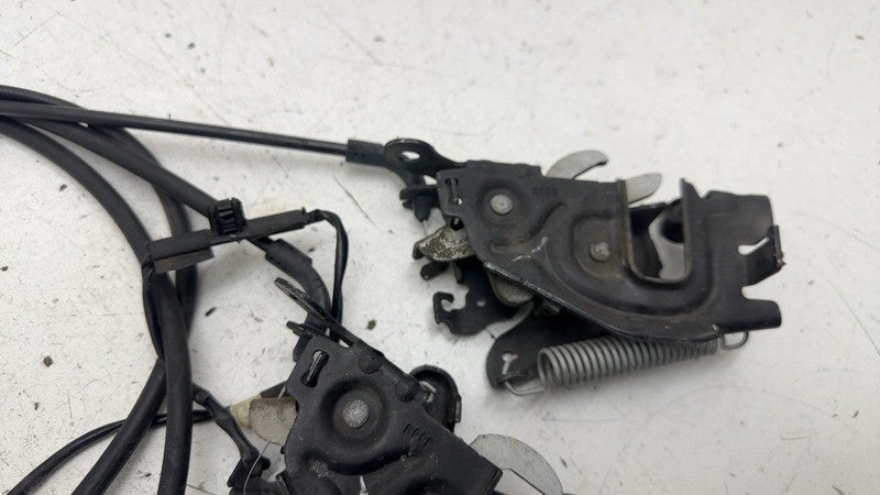 ⭕17-23 BMW 540i Front Hood Latch Latch Lock Actuator w/ Cable Assembly