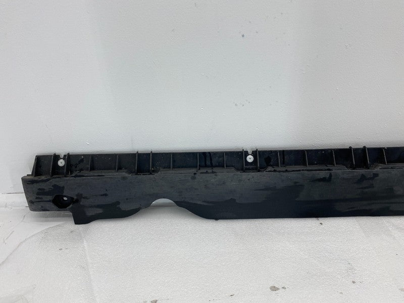 1497741 00 B ⭕ 20-23 Model Y Left Skirt Rocker Molding Panel Carrier Bracket LH 1497741-00-B