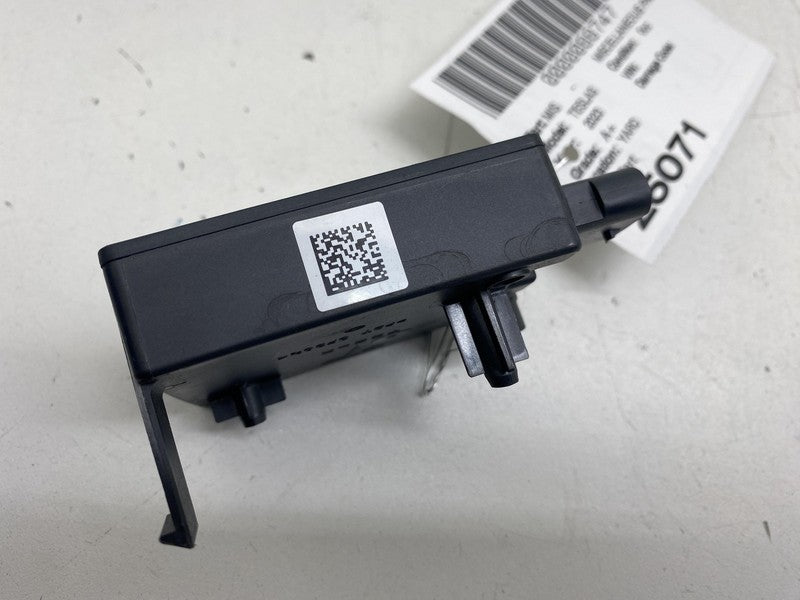 ⭕ 17-23 Tesla Model 3 Rear Bumper BCM Computer Body Control Module 109