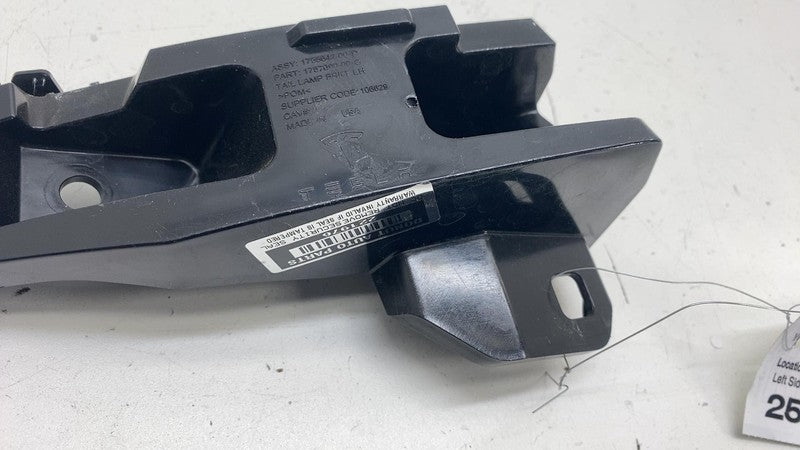 ⭕ 2024-2025 Model 3 Rear Left Taillight Tail Lamp Mount Bracket LH 175