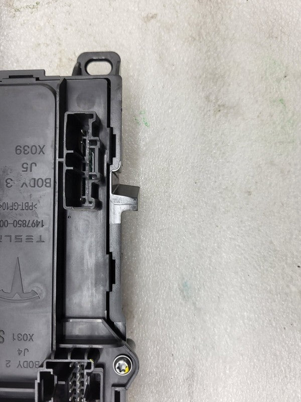 156735900B ⭕ 17-23 Model 3 M3 Left Low Voltage Controller Electronic Module LH 1497850-00-D